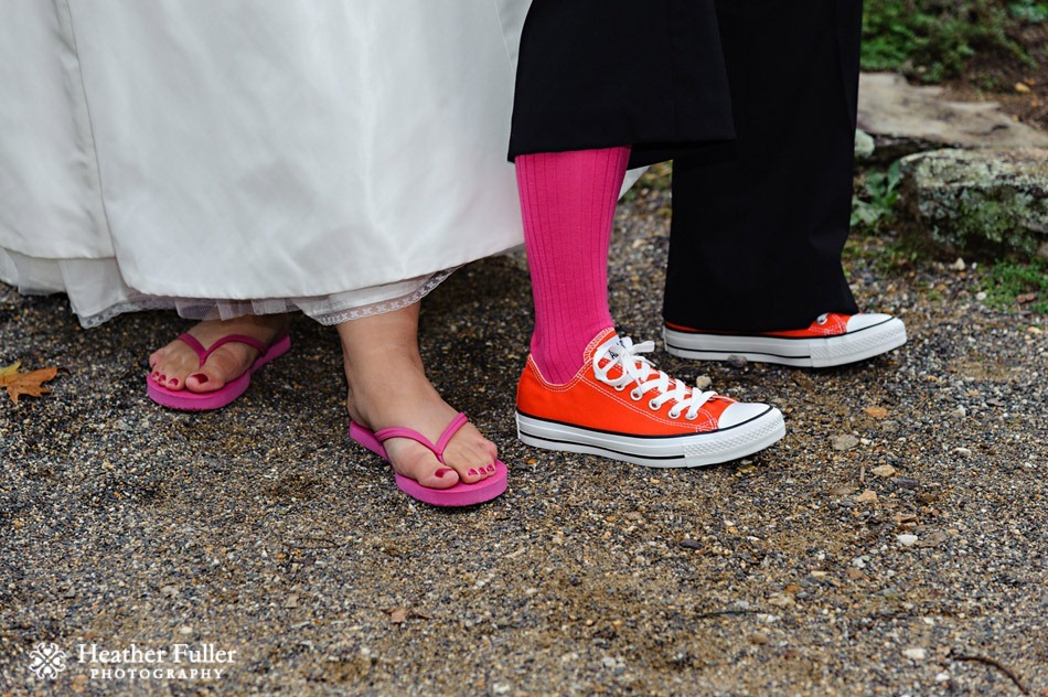 old_sturbridge_village_wedding_photographer_pink_flipflops_orange_converse_sneakers